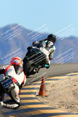 media/Jan-14-2022-Apex Assassins (Fri) [[4609ad47be]]/Trackday 2/Session 3/Turn 12 Backside/